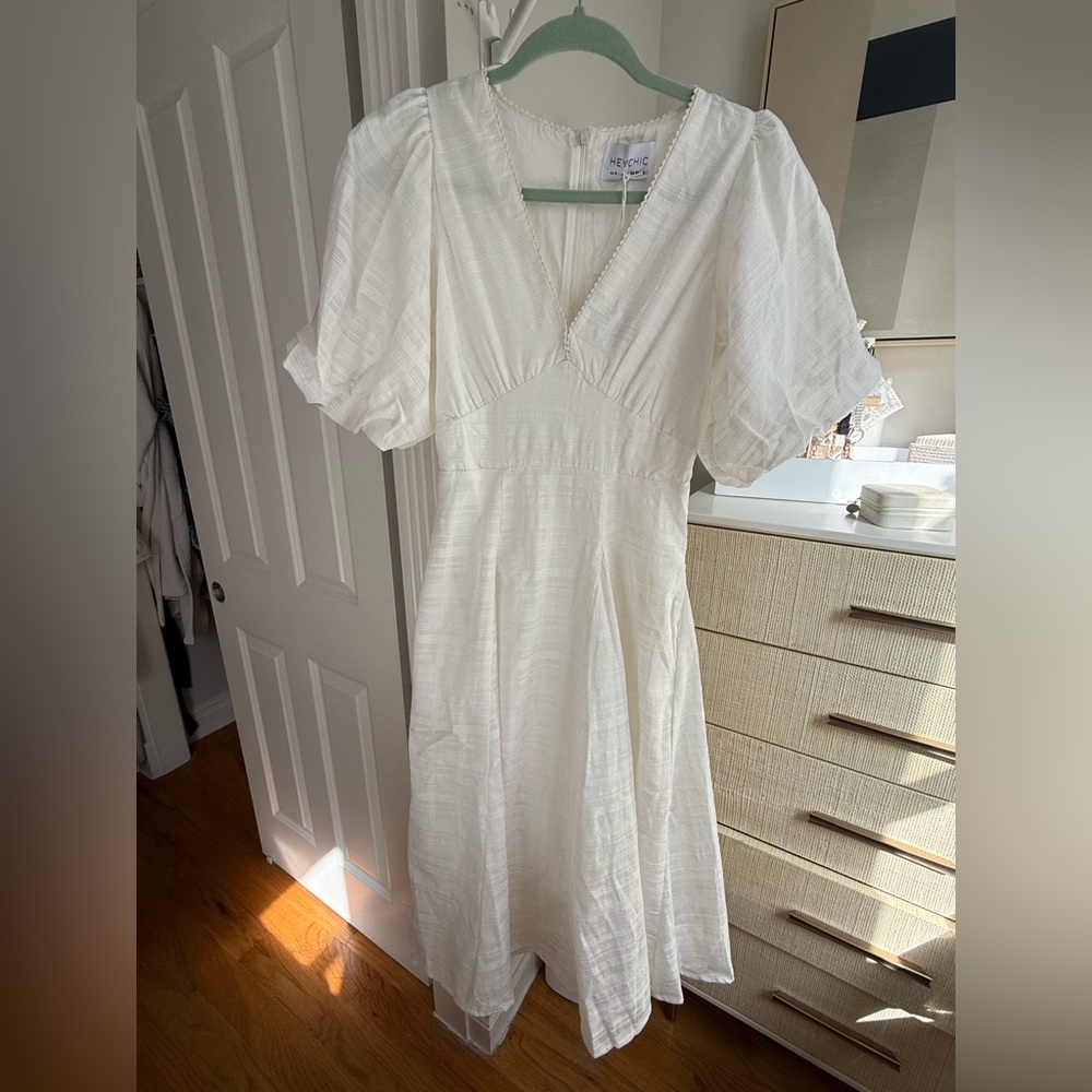 NWT HeyChic Weatherly Off-White Puff Sleeve Midi Sundress
